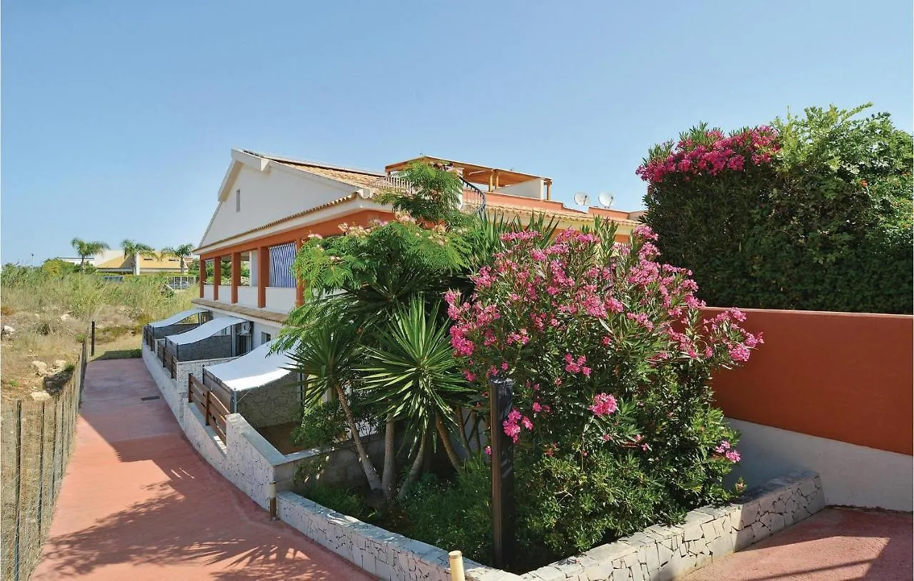 Apt, 4 Punta Secca 0*,  Italy