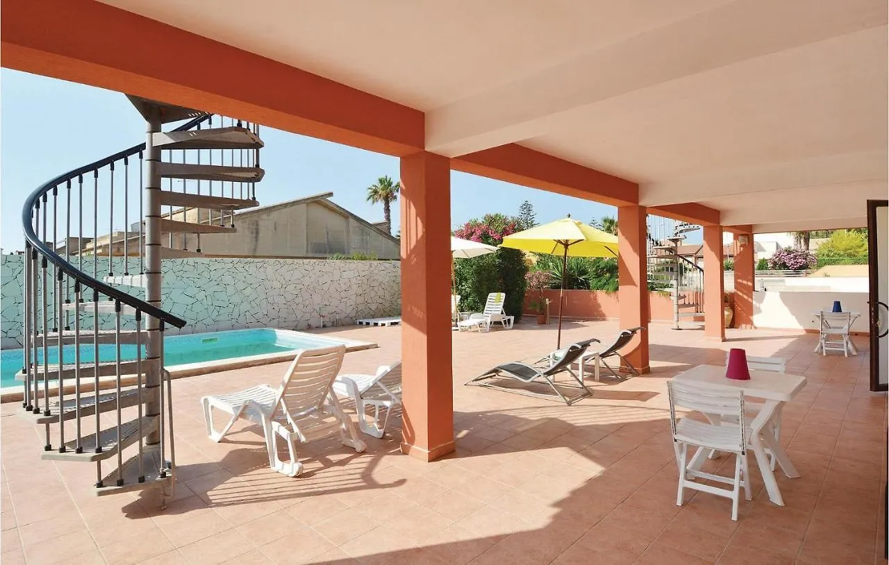 Apt, 4 Punta Secca Apartment